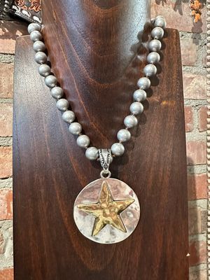 Two Tone Star Pendant on 18&quot; Necklace 