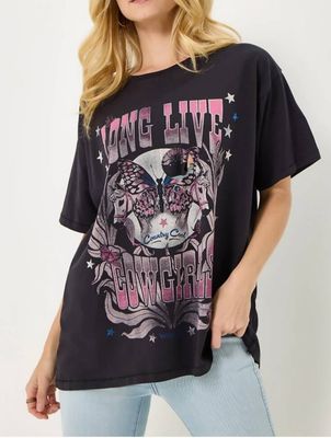 Long Live Cowgirls -  Tee Lainey Wilson Collection