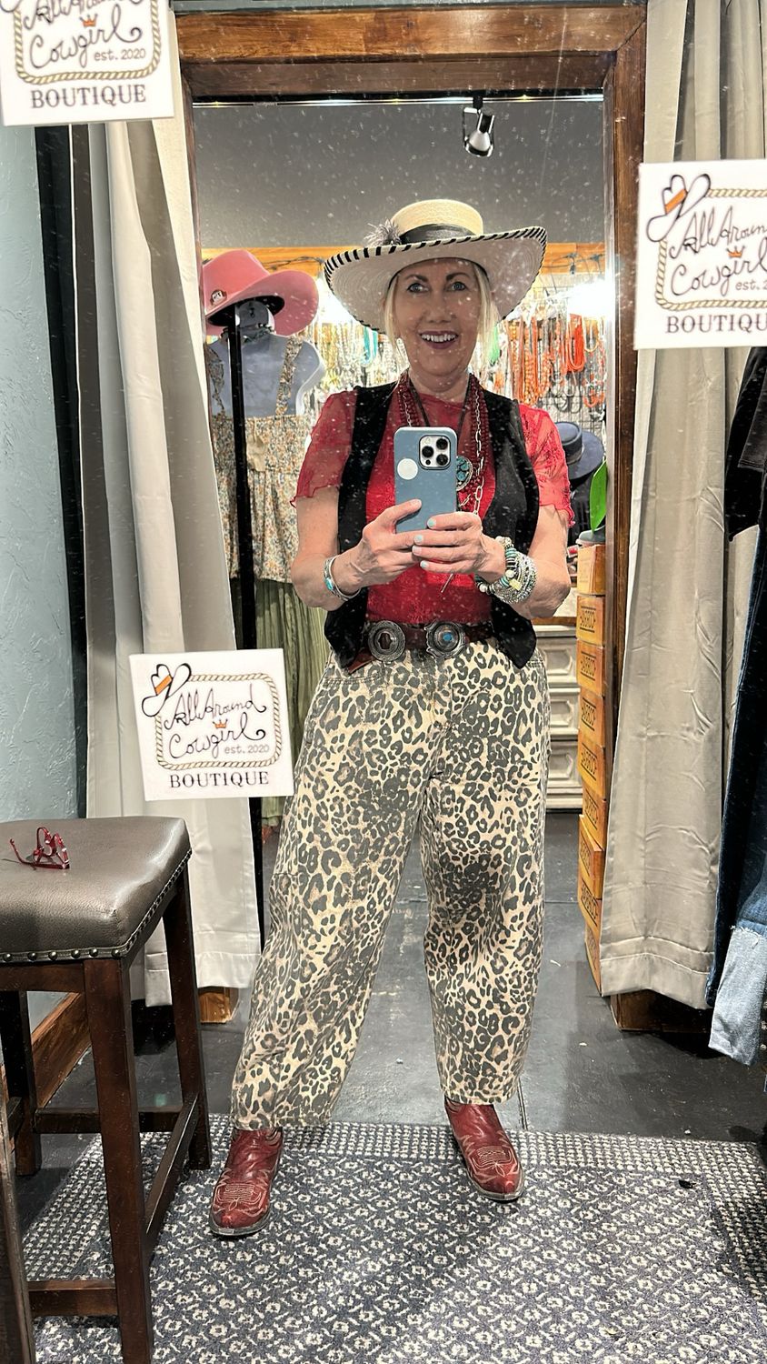 Leopard Printed Barrel Jeans