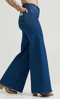 Wrangler X Lainey Wilson Cheeky Wide Leg Jean