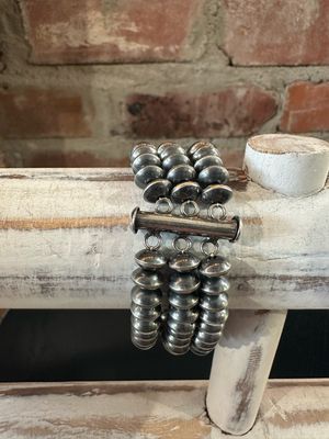  Hada Collection - Sterling &amp; Apple Coral Bracelet