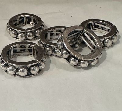 Stretchy Ring