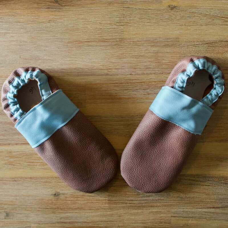 Chaussons cuir souple taille 46