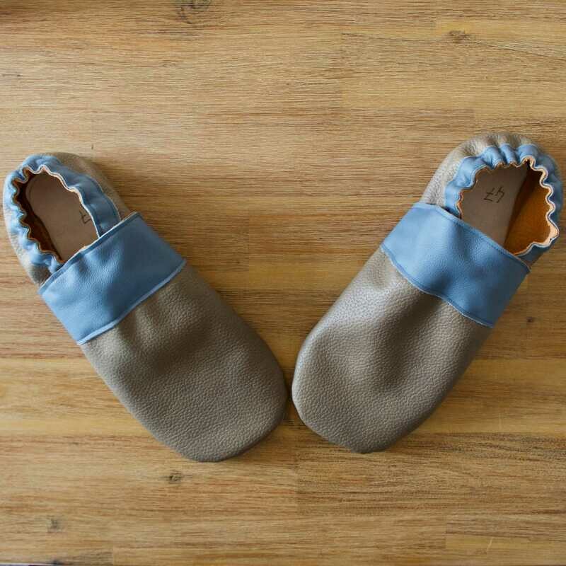 Chaussons cuir souple taille 47