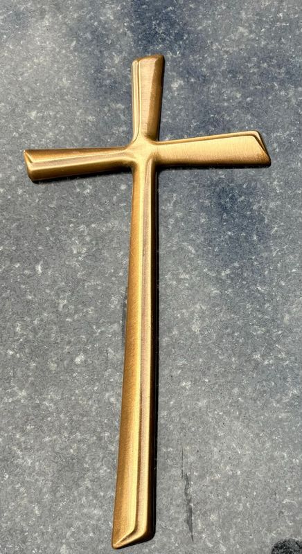 Kreuz aus Bronze  28cm x 14cm