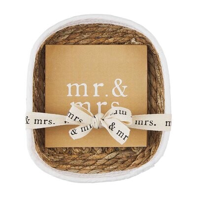 Mr and Mrs napkin set