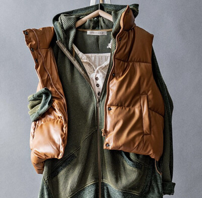 Relaxed Cropped Puffer Vest Dark Camel TN-14