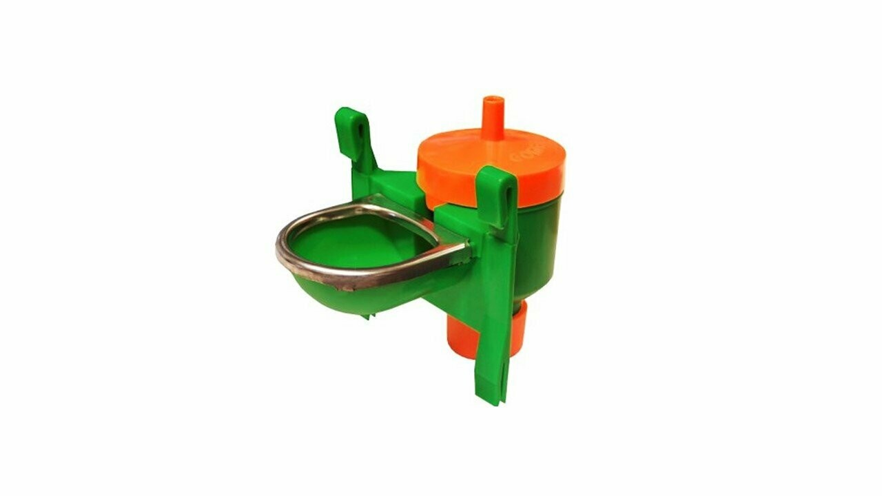 BEBEDERO DE BOYA PLÁSTICO CON PROTECCIÓN INOX