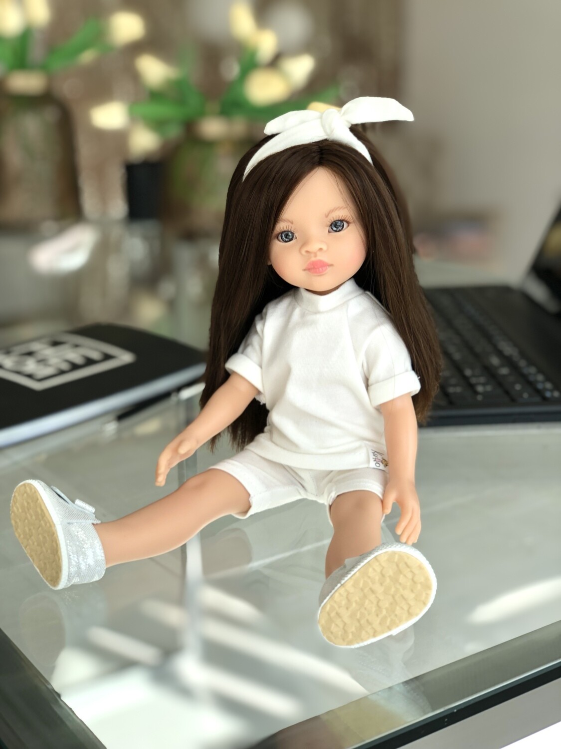 Кукла Мали с серыми глазами в модном костюме, Паола Рейна , 34 см
