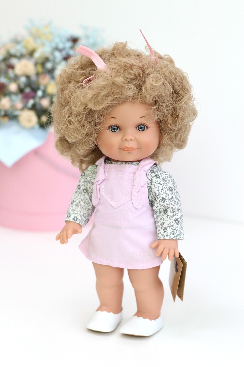 Кукла Бетти кудряшка с ароматом карамели в фабричном наряде, 30 см, Lamagik Magic Baby