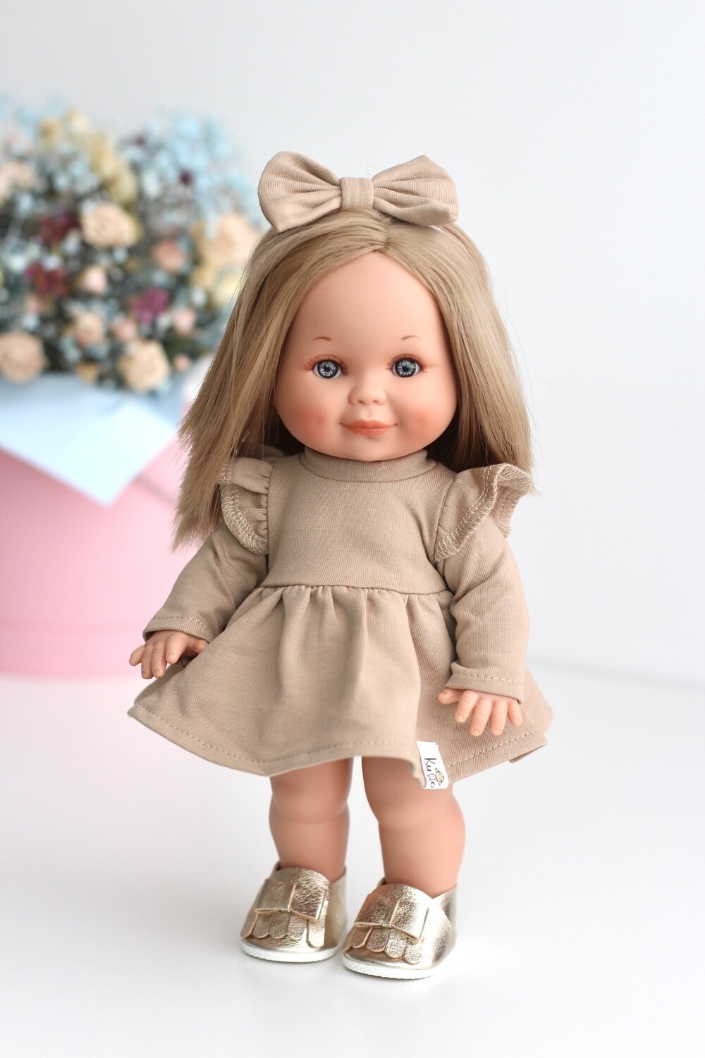 Кукла Бетти с ароматом карамели, со средней длиной волос, в платье с бантиком, 30 см, Lamagik