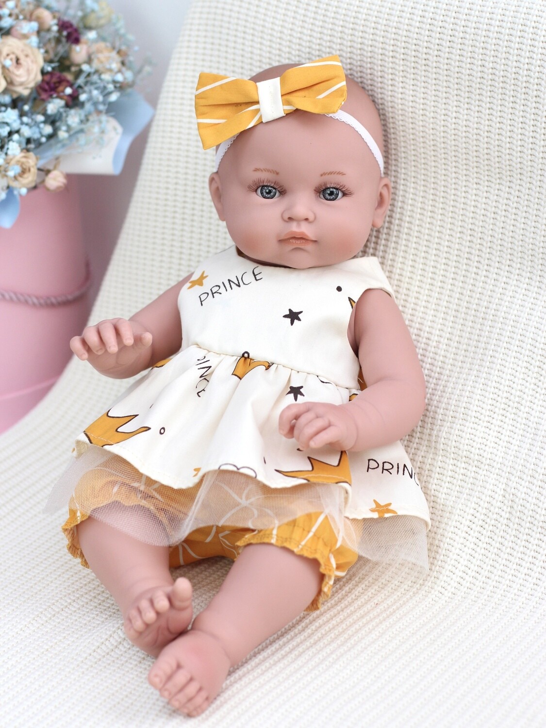 Виниловая кукла-младенец Алисия, Lamagik S.L, в авторском наряде KukolkaKids, 45 см. Упаковка пакет