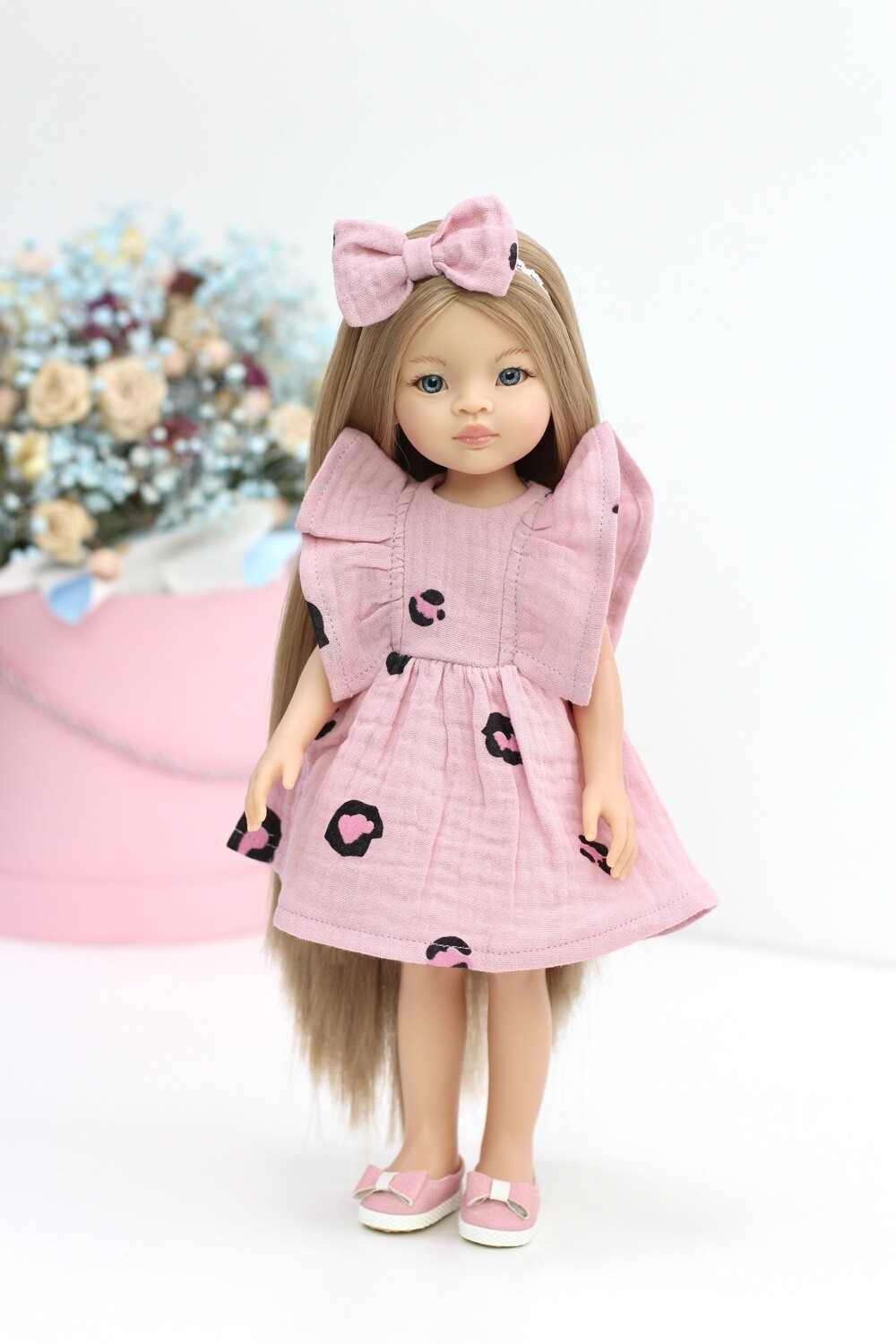 Кукла Маника с волосами до щиколоток (Рапунцель) в наряде из муслина (пижама в комплекте), Паола Рейна, 34 см