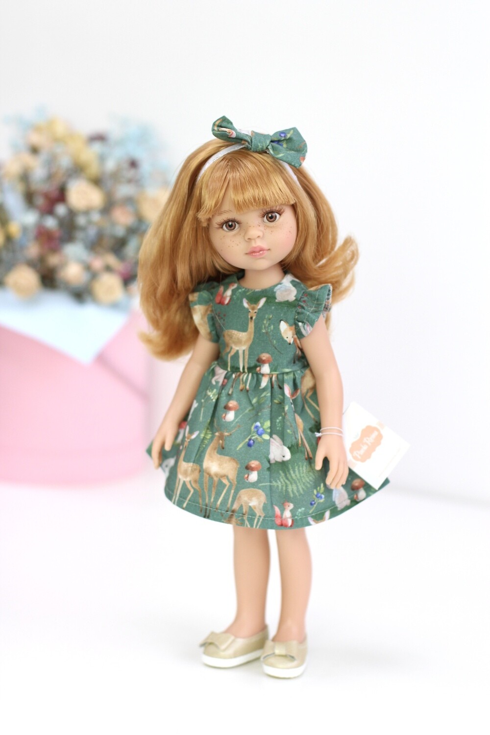 Кукла Даша с чёлкой в зелёном платье, медовые глазки,  Паола Рейна , 34 см