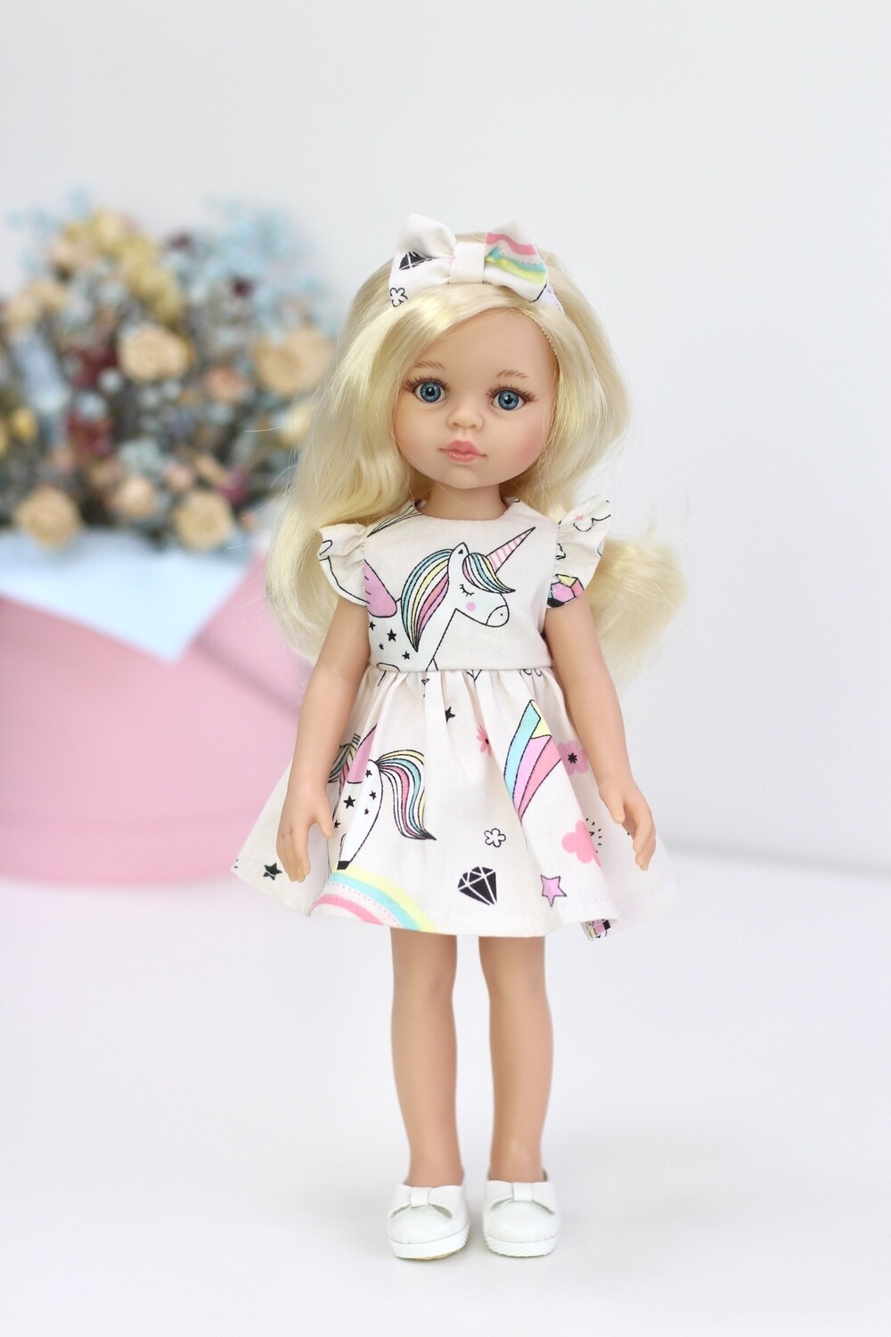 Кукла Клаудия в красивом платье с единорогом (пижама в комплекте) Паола Рейна, 34 см