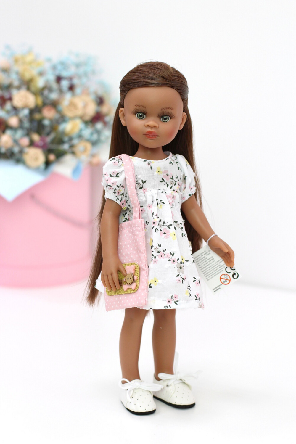 Кукла Симона со смуглым оттенком кожи, Паола Рейна (в фабричном наряде), 34 см
