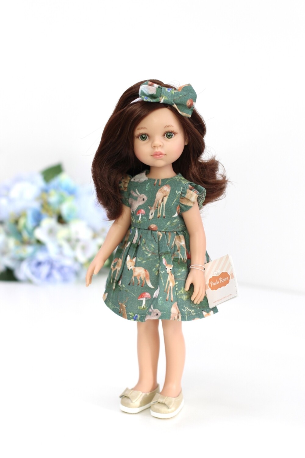 Кукла Кэрол с зелёными глазами в платье 