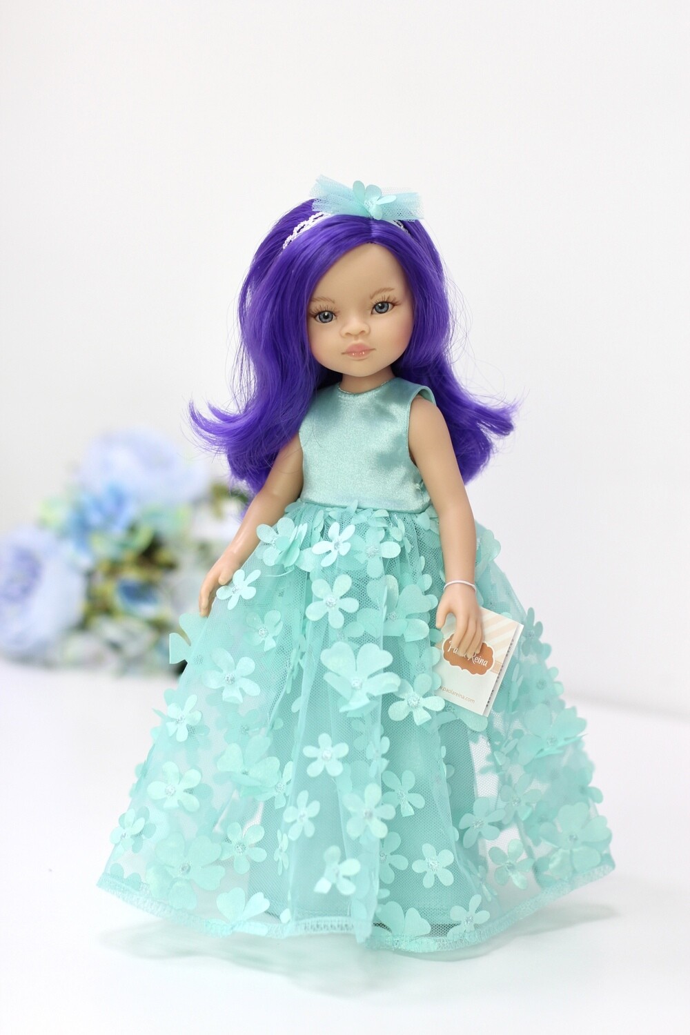 Кукла Мар с фиолетовыми волосами в нарядном платье (пижама в комплекте), Паола Рейна, 34 см