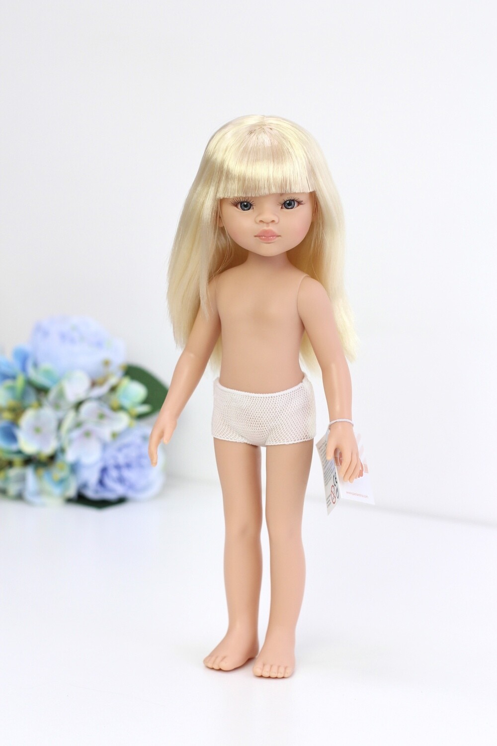 Кукла Маника с платиновыми волосами по пояс без одежды (Паола Рейна), 34 см