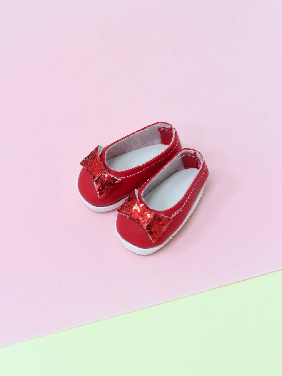 Туфельки красные с блестящим бантиком для куклы Paola Reina 32-34 см