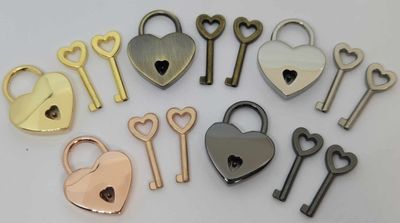 7/8" SMALL Heart Padlock shiny fancy decoration fancy keys jewelry box pouch small purse diary antique rose gold gun metal nickel brass clasp
