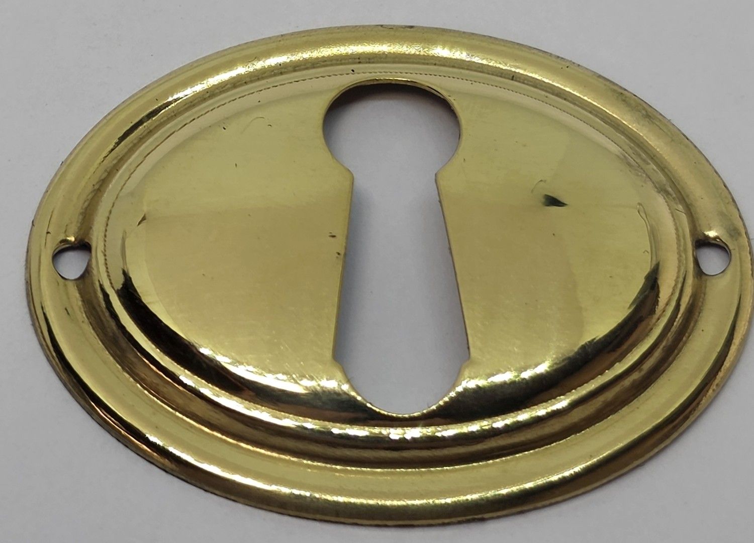 Antiqued Polished Stamped Brass Oval Horizontal Vertical Keyhole Cover Escutcheon American Oak Victorian Colonial Revival Hepplewhite Sheraton vintage retro fancy mid century modern rustic drawer desk, DIRECTION AND FINISH: HORIZONTAL POLISHED BRIGHT BRASS