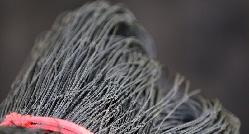 Fuglenett for trost og stær 10x10 meter 28mm svart