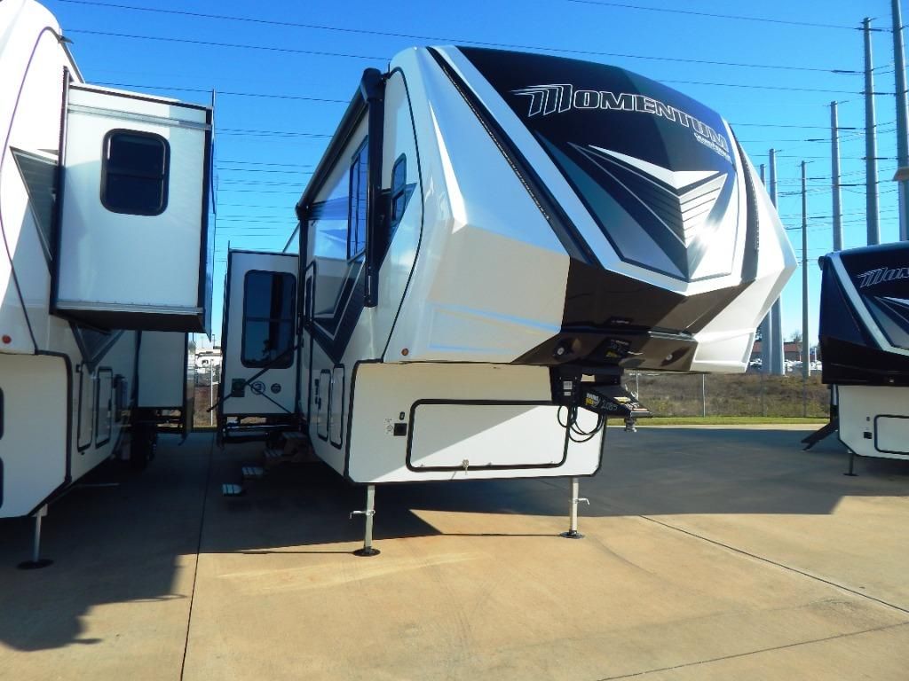2024 GRAND DESIGN MOMENTUM 415G