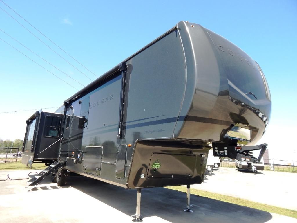 2025 KEYSTONE COUGAR 355FB MID-NIGHT EDITION