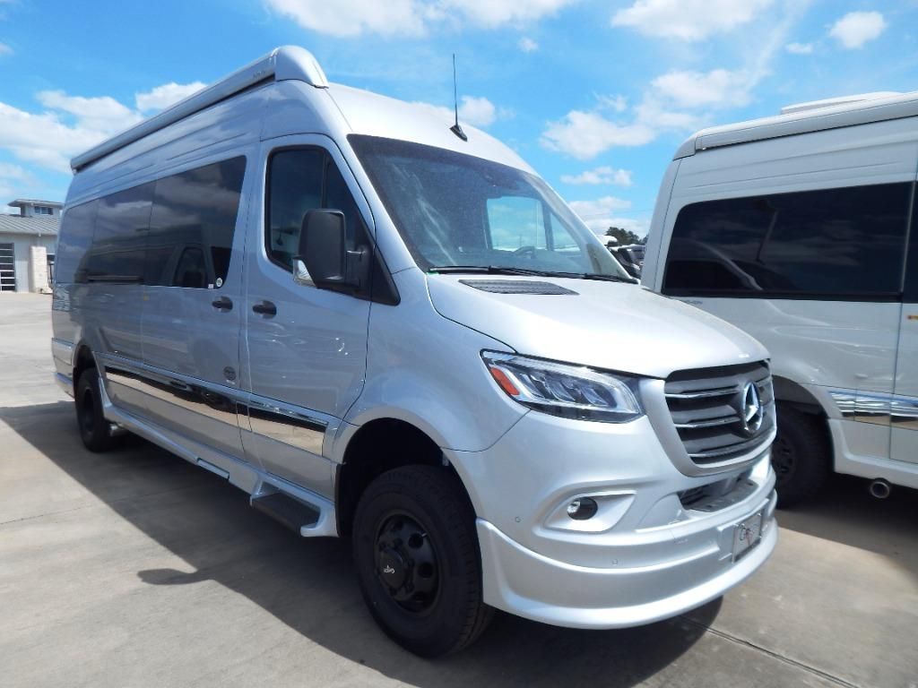 2025 Grech RV Terreno-ion AWD Tour