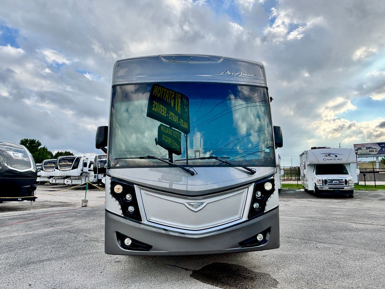 2023 Fleetwood RV Pace Arrow 33D