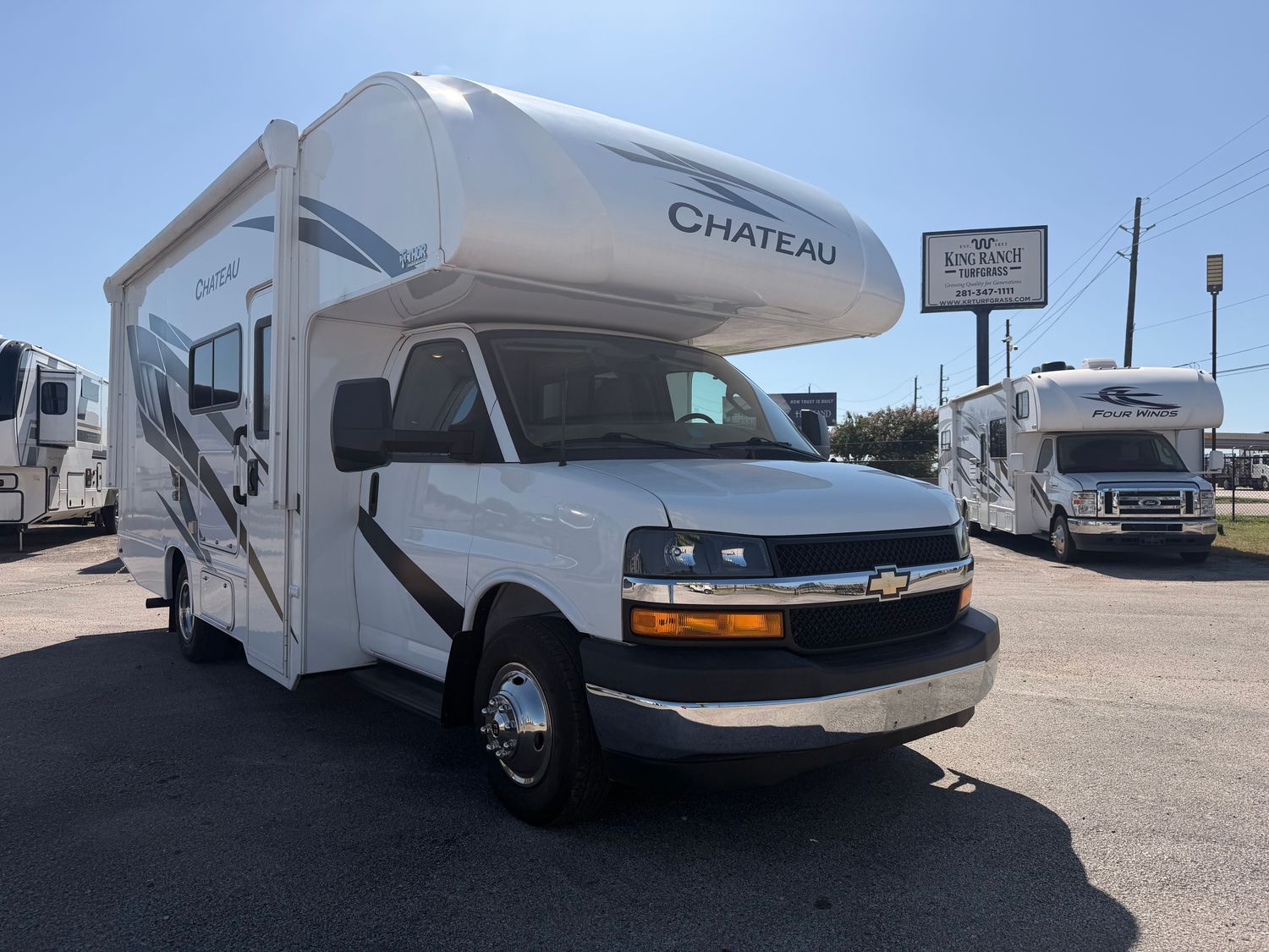2024 Thor Motorcoach Chateau 22B