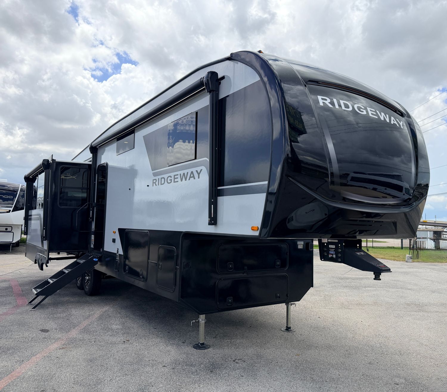 2027 Ridgeway 31RL