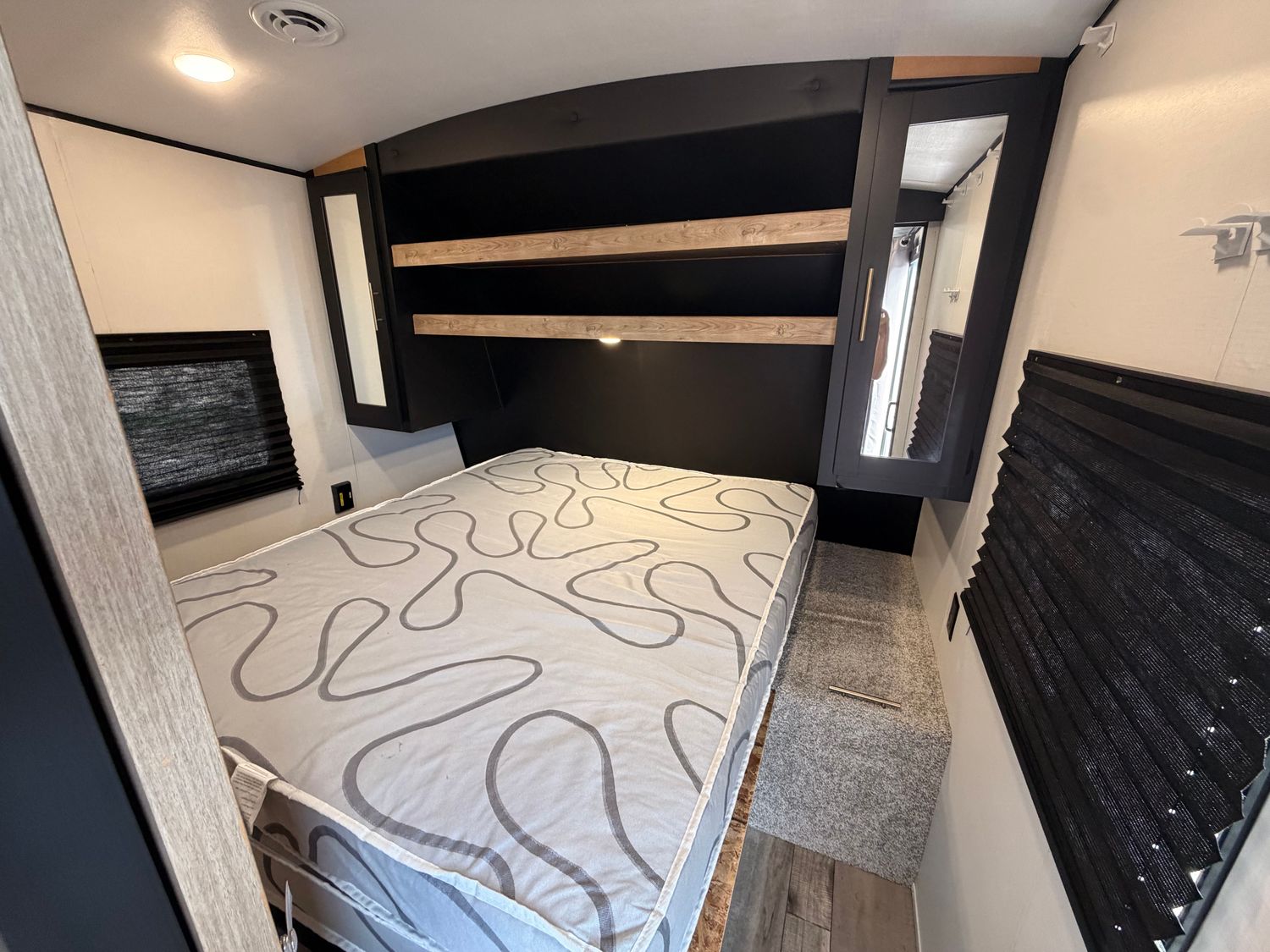 2022 Keystone RV Springdale 38FQ