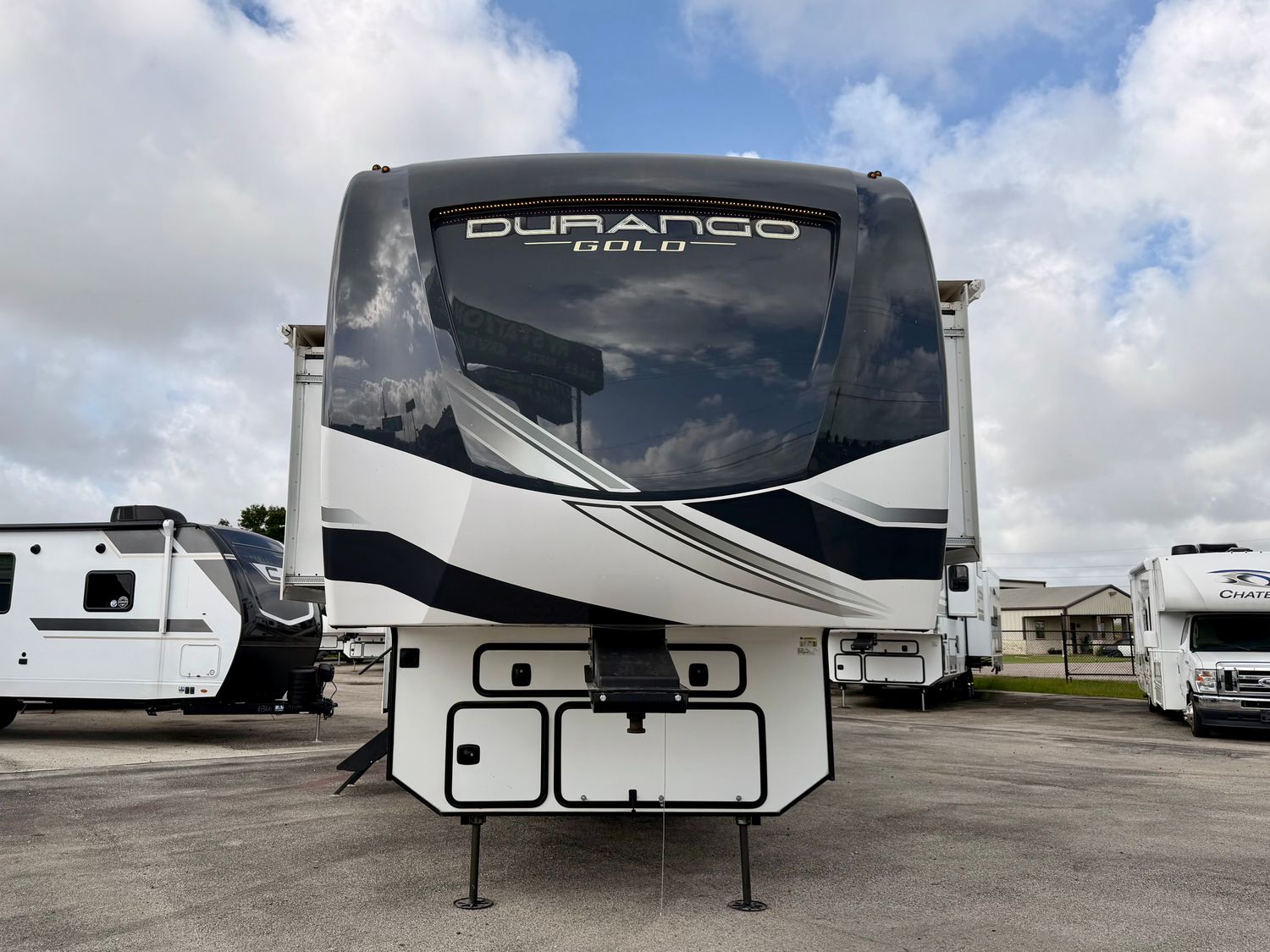2024 KZ Durango Gold G391RKF