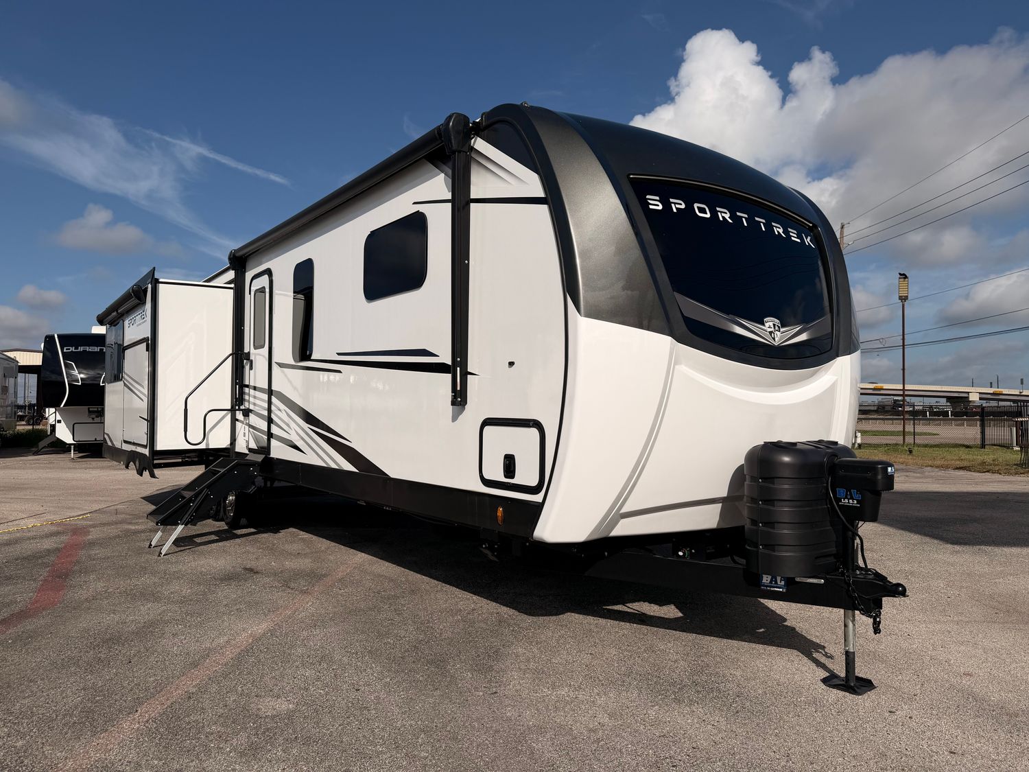 2026 Venture RV SportTrek Touring Edition STT336VRK