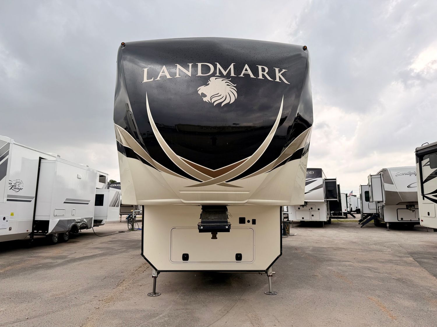 2018 Heartland Landmark 365 Newport