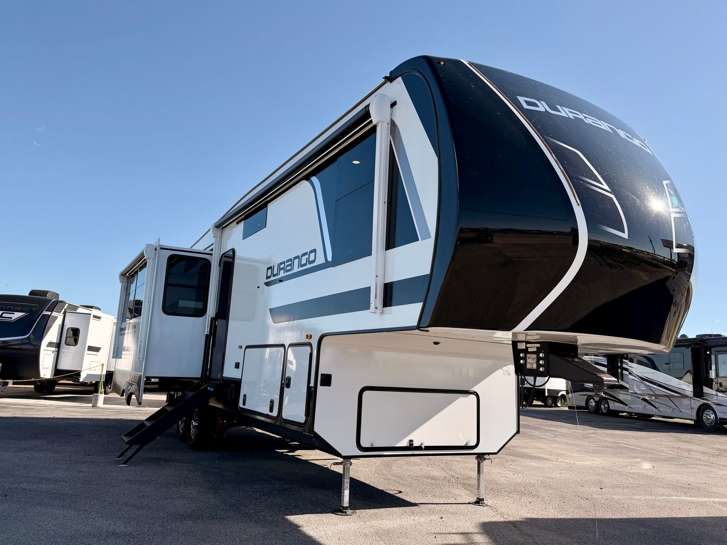 2026 KZ Durango D301RLT