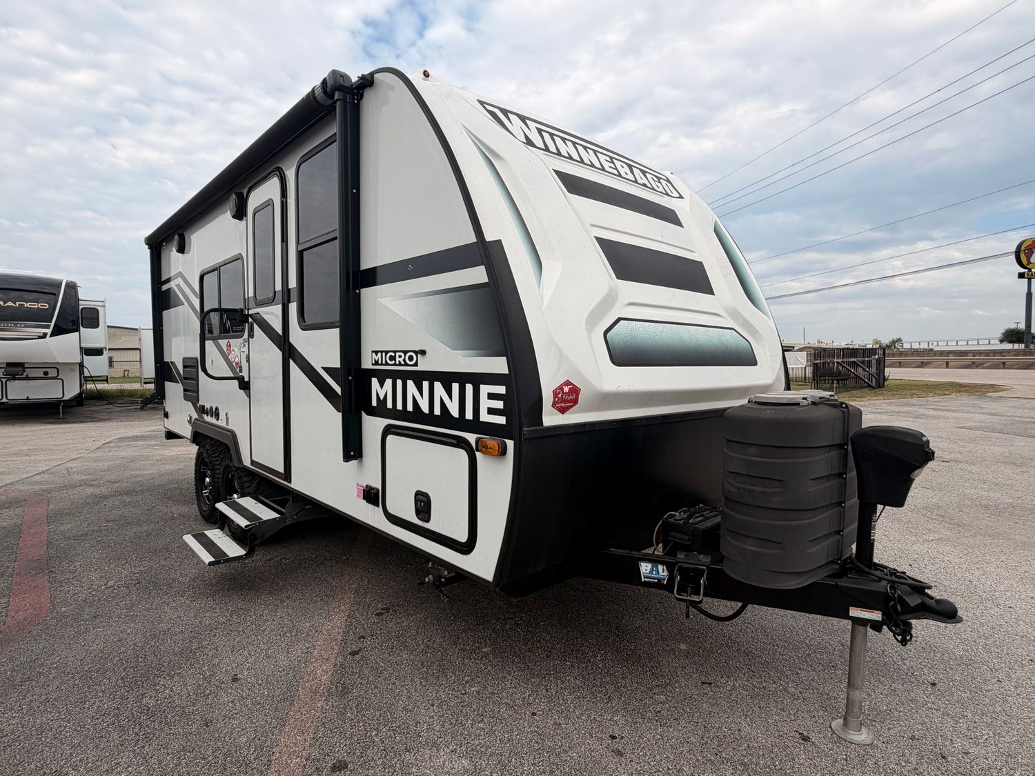 2024 Winnebago Industries Towables Micro Minnie 2108DS