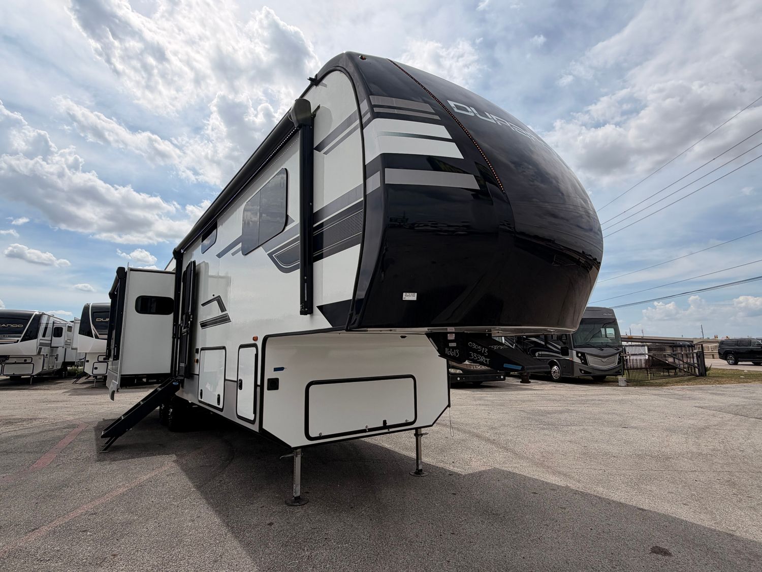 2024 KZ Durango D333RLT