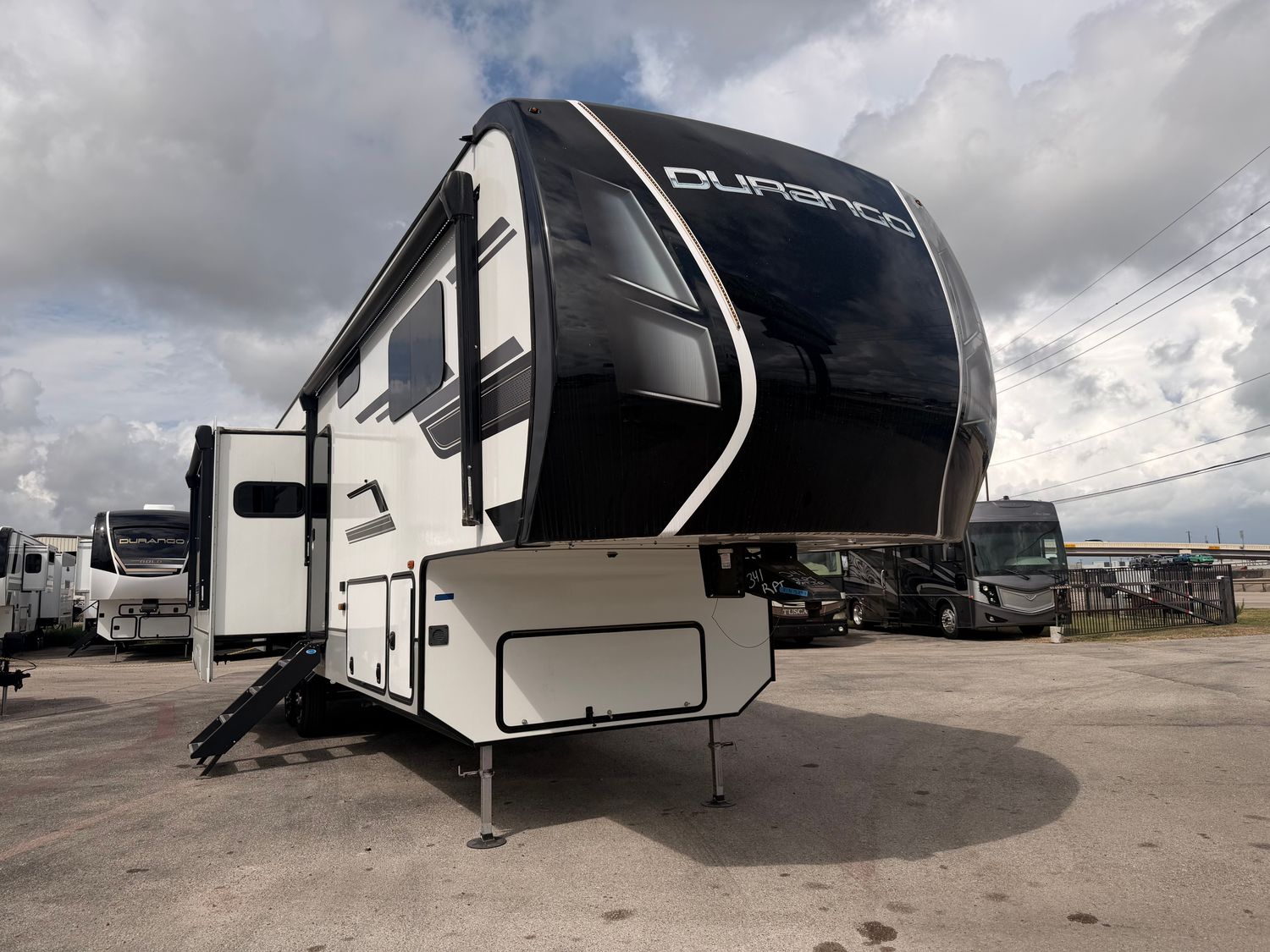 2025 KZ Durango 341RPT