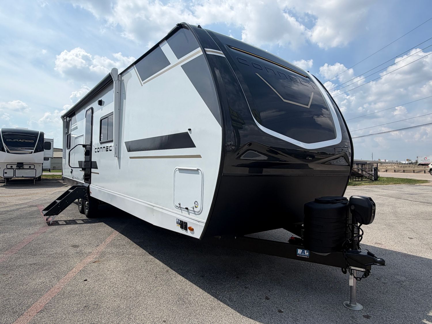 2027 KZ Connect C302FBK