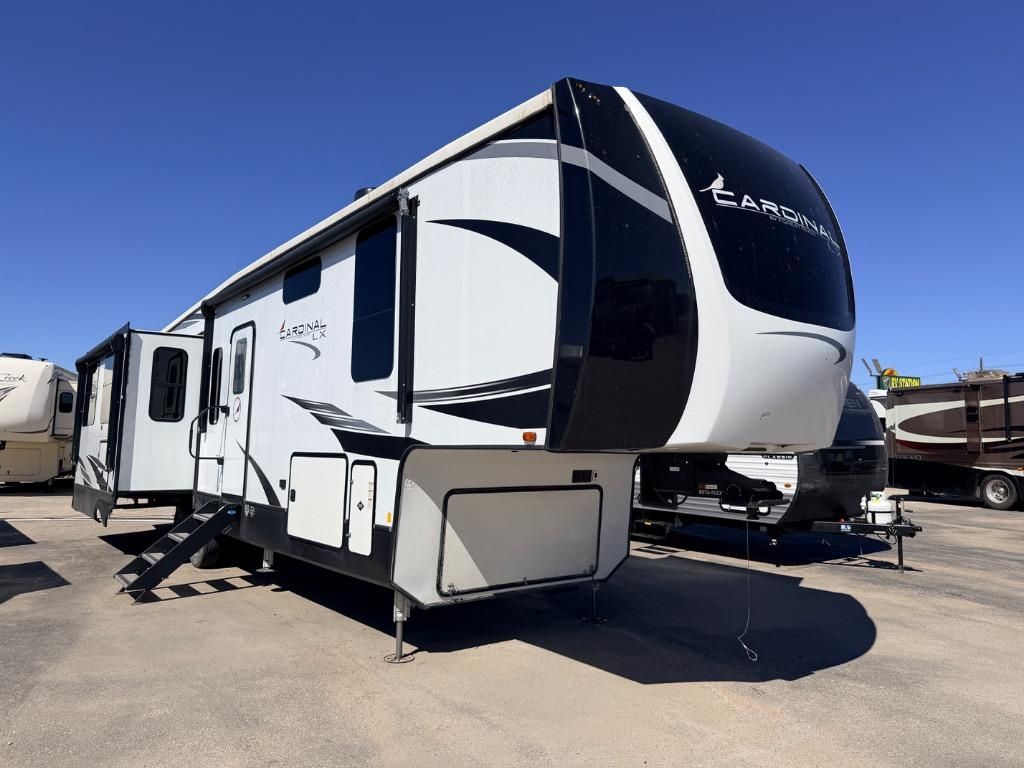 2021 Forest River RV Cardinal Luxury 360RLX
