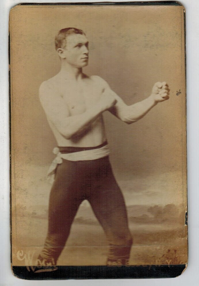 1888 Cabinet Boxing card Mike Laurie