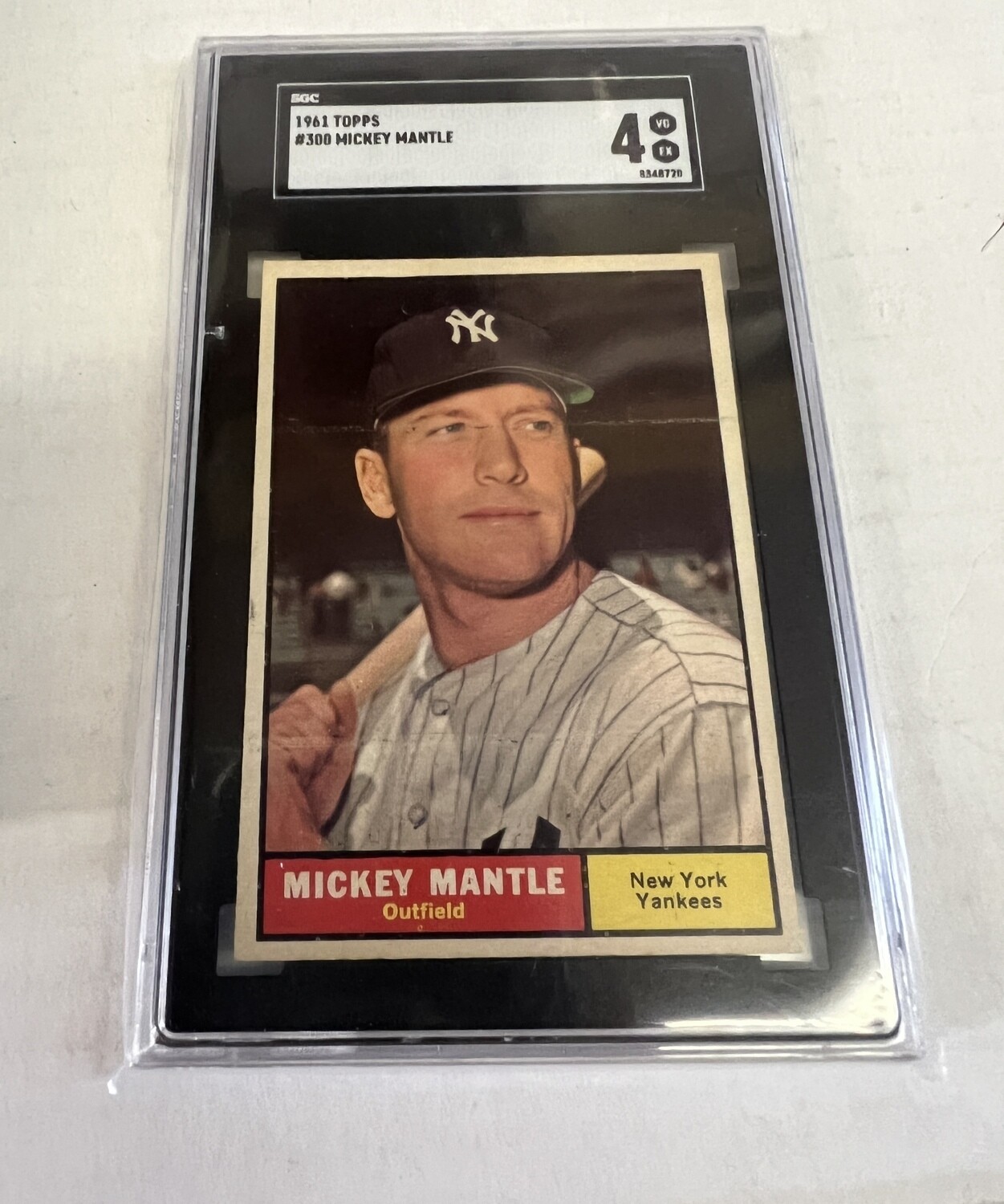1961 Topps #300 Mickey Mantle SGC 4