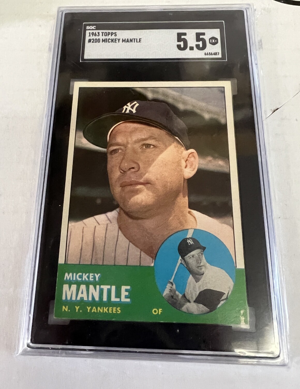 1963 Topps #200 Mickey Mantle SGC 5.5