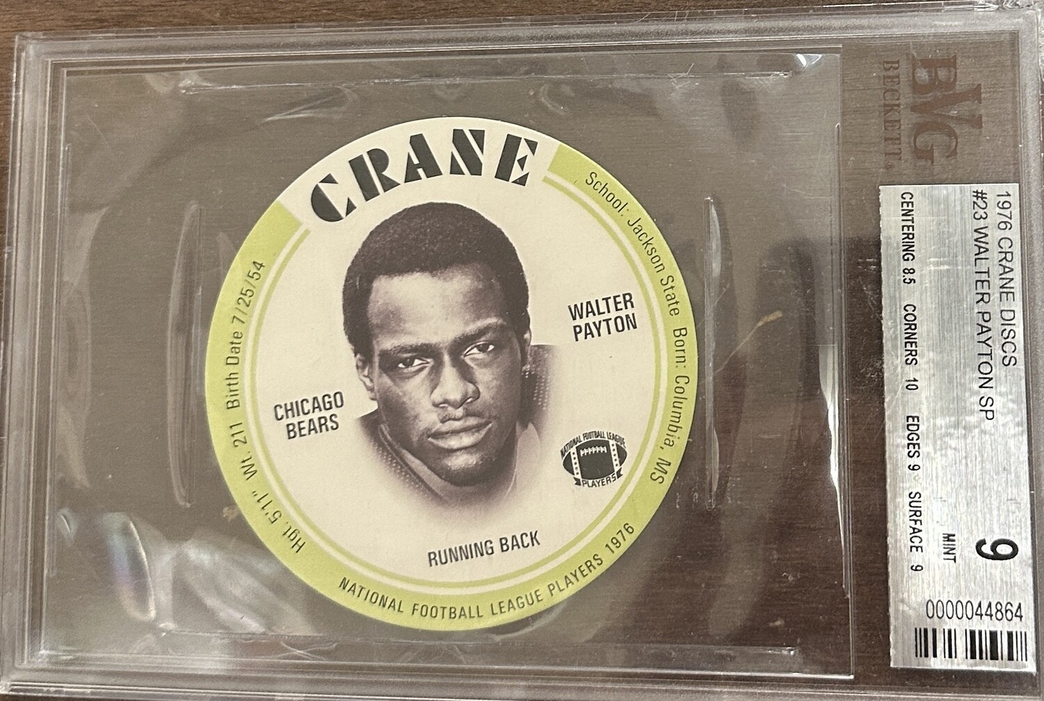1976 Crane Discs Walter Payton rookie BCG 9