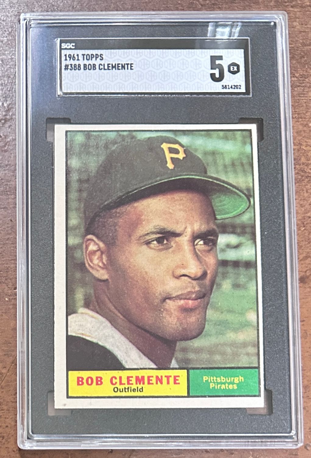 1961 Topps #388 Roberto Clemente SGC 5