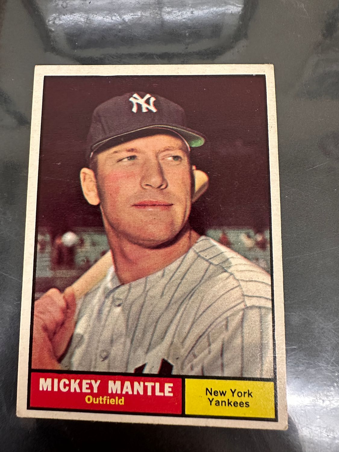 1961 Topps #300 Mickey Mantle Ex+