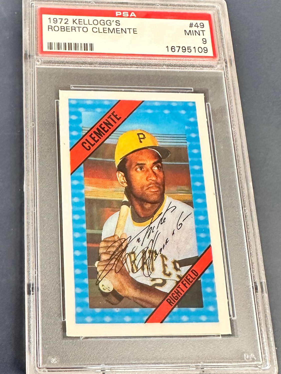 1972 Kelloggs #49 Roberto Clemente PSA 9